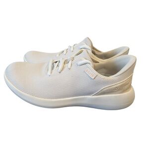 Kizik Lima Creme Hands Free Athletic Walking Sneaker Shoes Womens 7 Wide